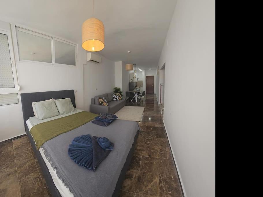Tao City Center Apartment With Fee Wifi And Air Con By Namaste Elite ตอร์เรโมลิโนส ภายนอก รูปภาพ